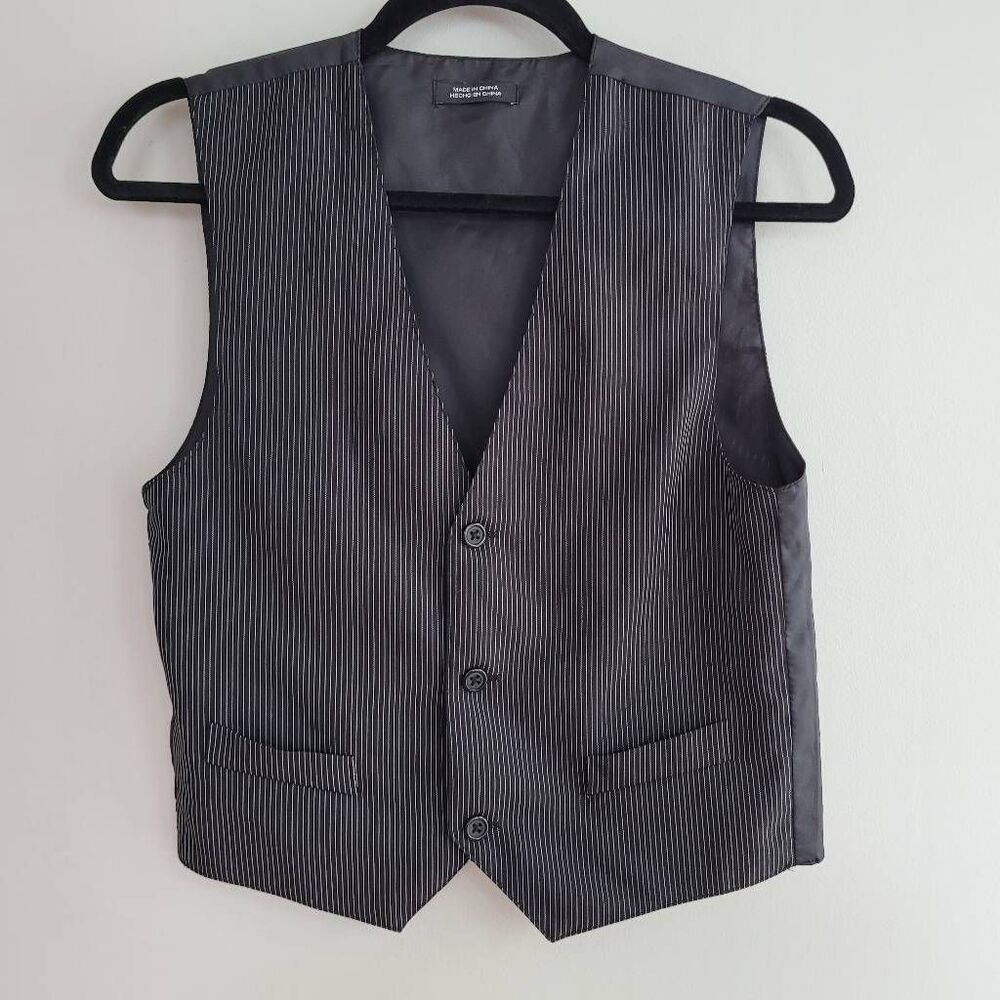 Holiday Editions black & white pinstriped vest office business professional form